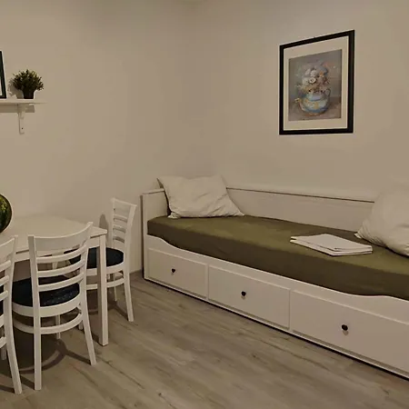 1 Apartament